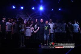 国产乐队震撼老外视频,震撼老外眼球！