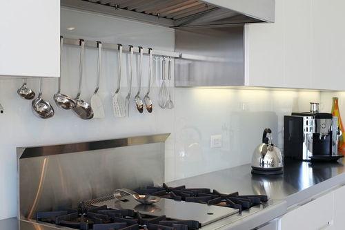 国产厨房接电话做视频,国产厨房电话铃声下的温馨瞬间